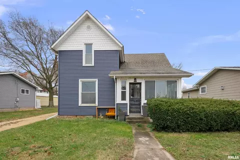 405 N Bluff St, Albany, IL 61230