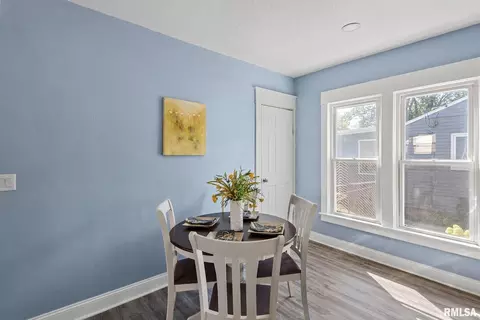 2410 18th Ave, Moline, IL 61265 photo 10