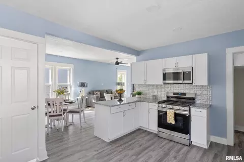 2410 18th Ave, Moline, IL 61265 photo 12