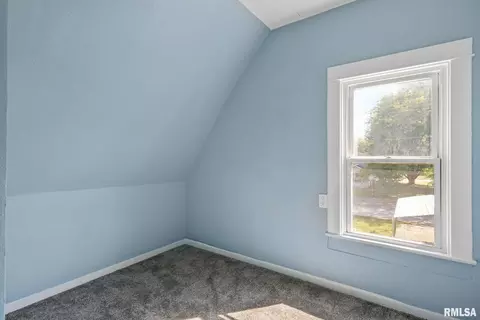 2410 18th Ave, Moline, IL 61265 photo 22