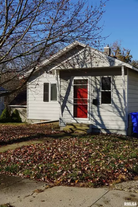 811 Birch St, Kewanee, IL 61443