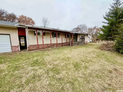 301 11th St, Keithsburg, IL 61442 photo 2