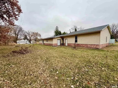 301 11th St, Keithsburg, IL 61442 photo 4