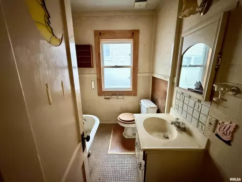 1402 28th Ave, Moline, IL 61265 photo 10
