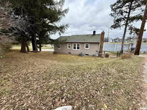 2003 19th St, Moline, IL 61265 photo 27