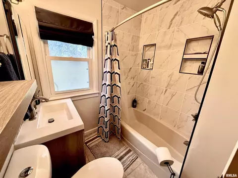2003 19th St, Moline, IL 61265 photo 21