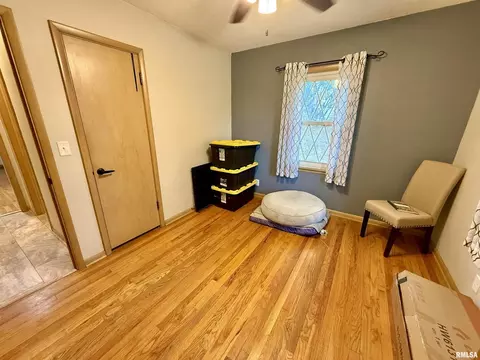 2003 19th St, Moline, IL 61265 photo 18