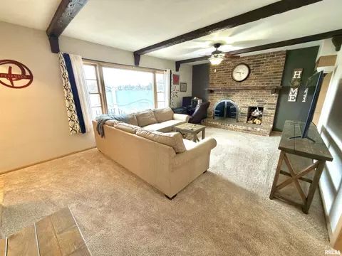 2003 19th St, Moline, IL 61265 photo 10