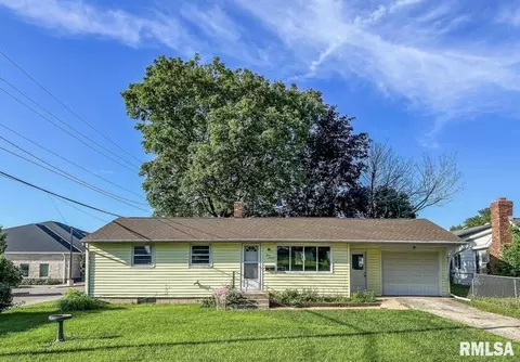 416 Maple St, Chillicothe, IL 61523
