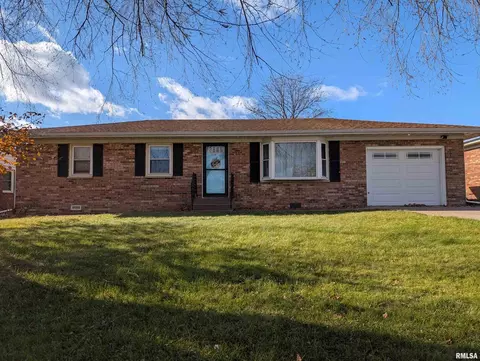3707 15th St #D, Moline, IL 61265