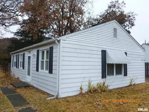 Exterior - 3703 13th Ave, Moline, IL 61265 photo 2 of 5