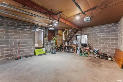 2434 29th St, Moline, IL 61265 photo 31