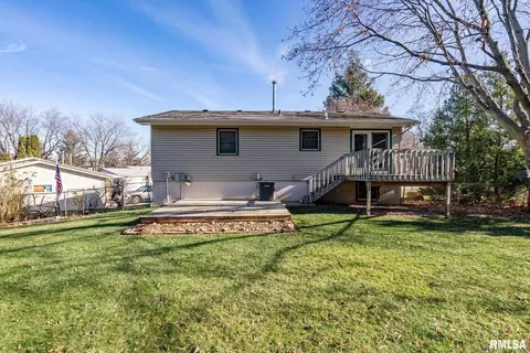 4 Manor Ct, Eldridge, IA 52748 photo 22