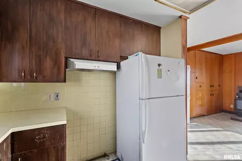 Kitchen - 2709 16th St, Moline, IL 61265 photo 3 of 3