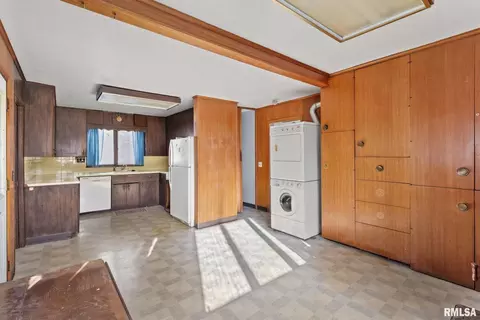 Other - 2709 16th St, Moline, IL 61265 photo 6 of 7