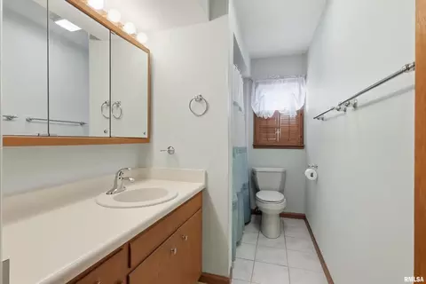 245 31st Ave, Moline, IL 61265 photo 13