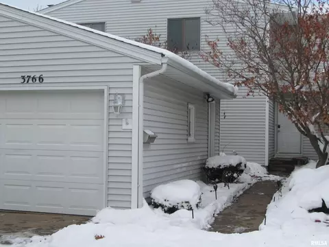 3766 Eastwood Ct, Bettendorf, IA 52722