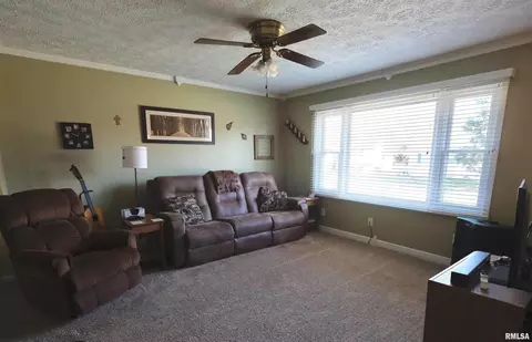 Living - 612 N 5th Pl, Eldridge, IA 52748 photo 1 of 1