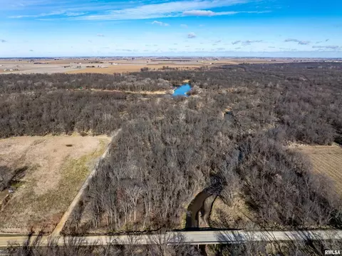 11000 River Camp Rd, Donahue, IA 52746