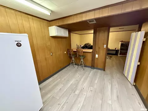 331 6th St, Colona, IL 61241 photo 9