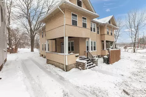 125127 E Locust St, Davenport, IA 52803