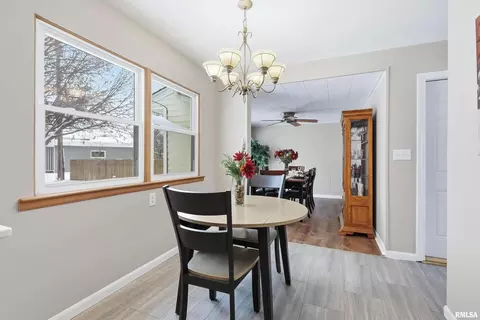 1840 37th St, Moline, IL 61265 photo 12