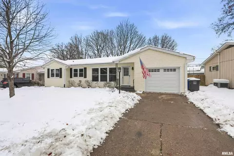 1840 37th St, Moline, IL 61265 photo 2