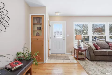 1840 37th St, Moline, IL 61265 photo 6