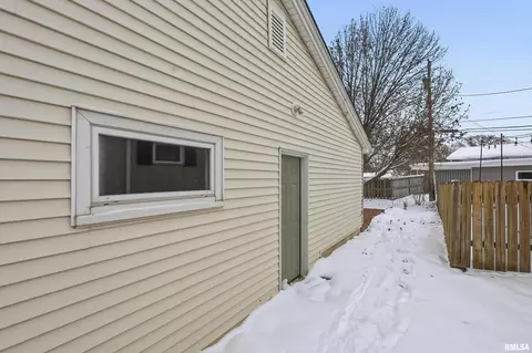 1840 37th St, Moline, IL 61265 photo 34