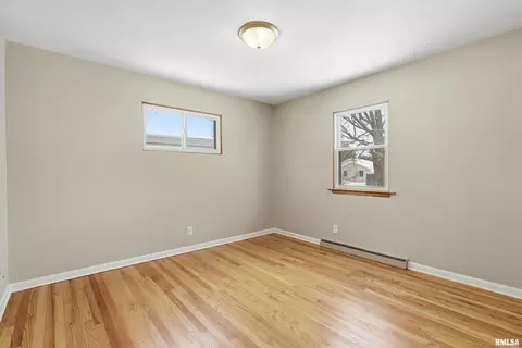 1840 37th St, Moline, IL 61265 photo 26