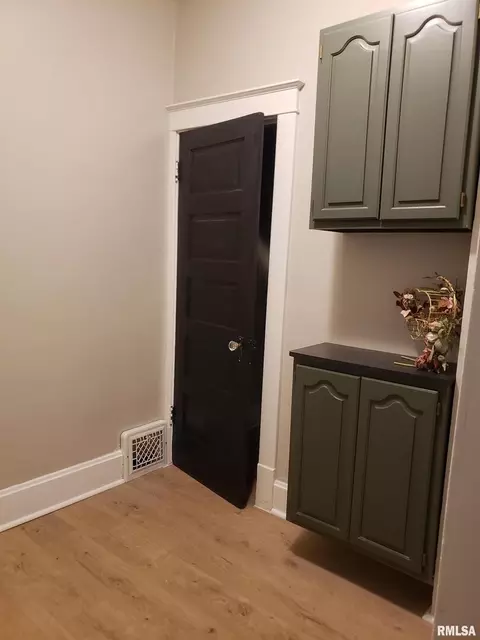 Other - 212 44th St, Moline, IL 61265 photo 2 of 11