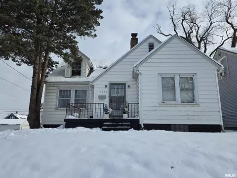 1901 9 12 St, Rock Island, IL 61201