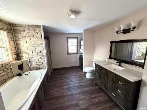 405 234th St, Aledo, IL 61231 photo 15