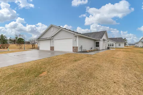 118 Beacon Harbor Cir #118, East Moline, IL 61244