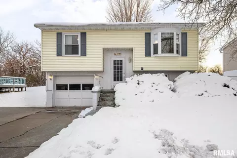 4017 W 13th St, Davenport, IA 52804