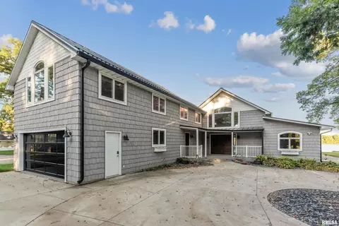 21604 River Rd N, Cordova, IL 61242