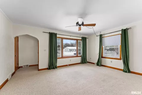 5215 11th Ave, Moline, IL 61265 photo 8