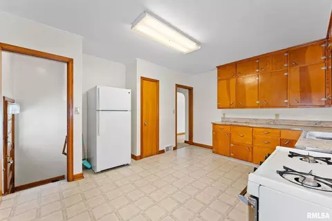 5215 11th Ave, Moline, IL 61265 photo 12