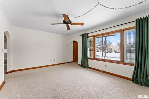 5215 11th Ave, Moline, IL 61265 photo 9