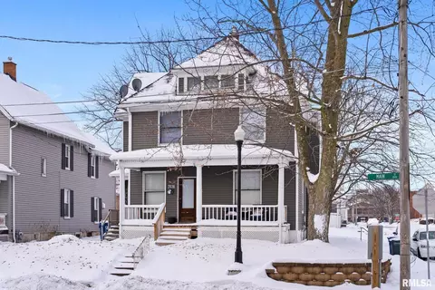 2036 N Main St, Davenport, IA 52803