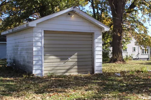 1208 Pine St, Kewanee, IL 61443 photo 7