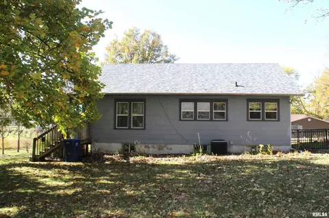 1208 Pine St, Kewanee, IL 61443 photo 3