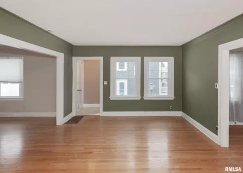 Living - 2416 12th St, Moline, IL 61265 photo 5 of 8