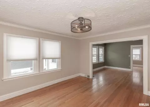 Living - 2416 12th St, Moline, IL 61265 photo 7 of 8
