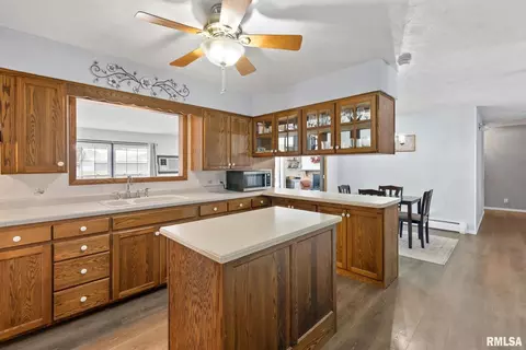 Kitchen - 301 N Washington St, Atkinson, IL 61235 photo 2 of 4