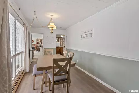 Dining - 301 N Washington St, Atkinson, IL 61235 photo 4 of 4