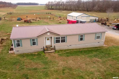3996 Belgium Rd, Mulkeytown, IL 62865
