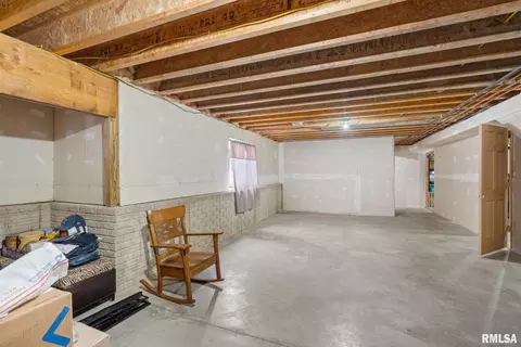 Other - 973 17th Ave, Silvis, IL 61282 photo 6 of 12