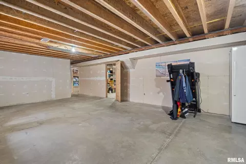 Other - 973 17th Ave, Silvis, IL 61282 photo 5 of 12