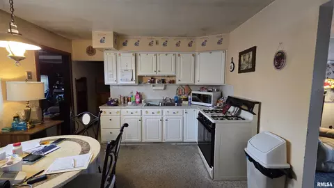 Kitchen - 447 7th St Ct E Ct E, Milan, IL 61264 photo 1 of 2